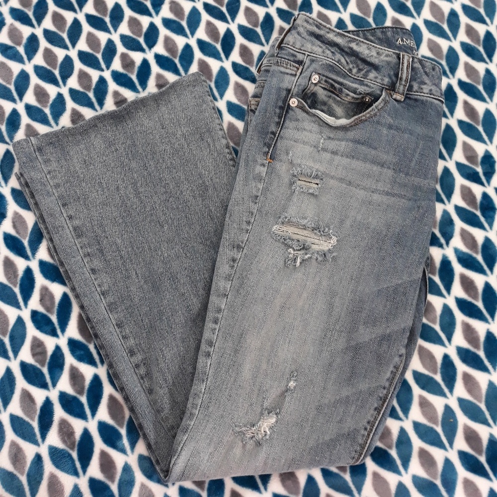 American Eagle Artist Stretch Distressed Jeans
